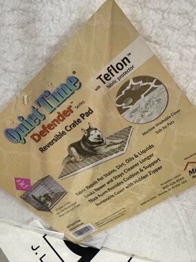 Quiet Time Defender Reversible Crate Pad - Tan